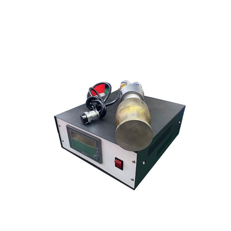 2023050620443933 - 15khz 1800W Ultrasonic Welding Transducer Genertor With Booster And Flange And Steel Horn for Welding Machine