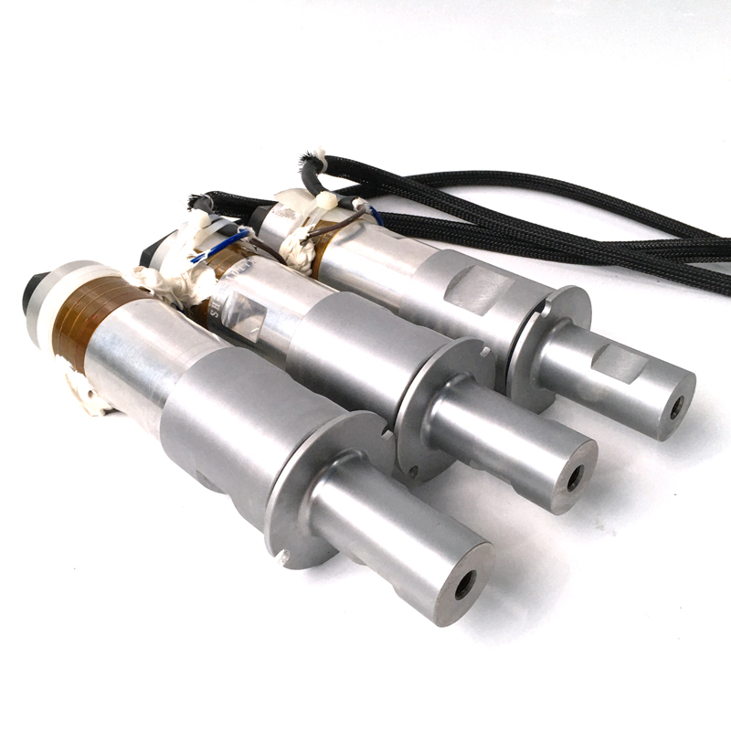 202306081348141 - 2000W 20khz Pzt8 Ultrasonic Welding Transducer With Booster And Steel Horn